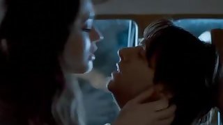 Kat Dennings Shord Juicy Sex On a Backseat Of a Car scene