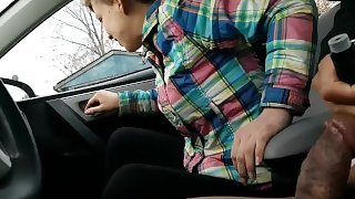 20 dollar hooker blowjob in my car. i cum in her mouth